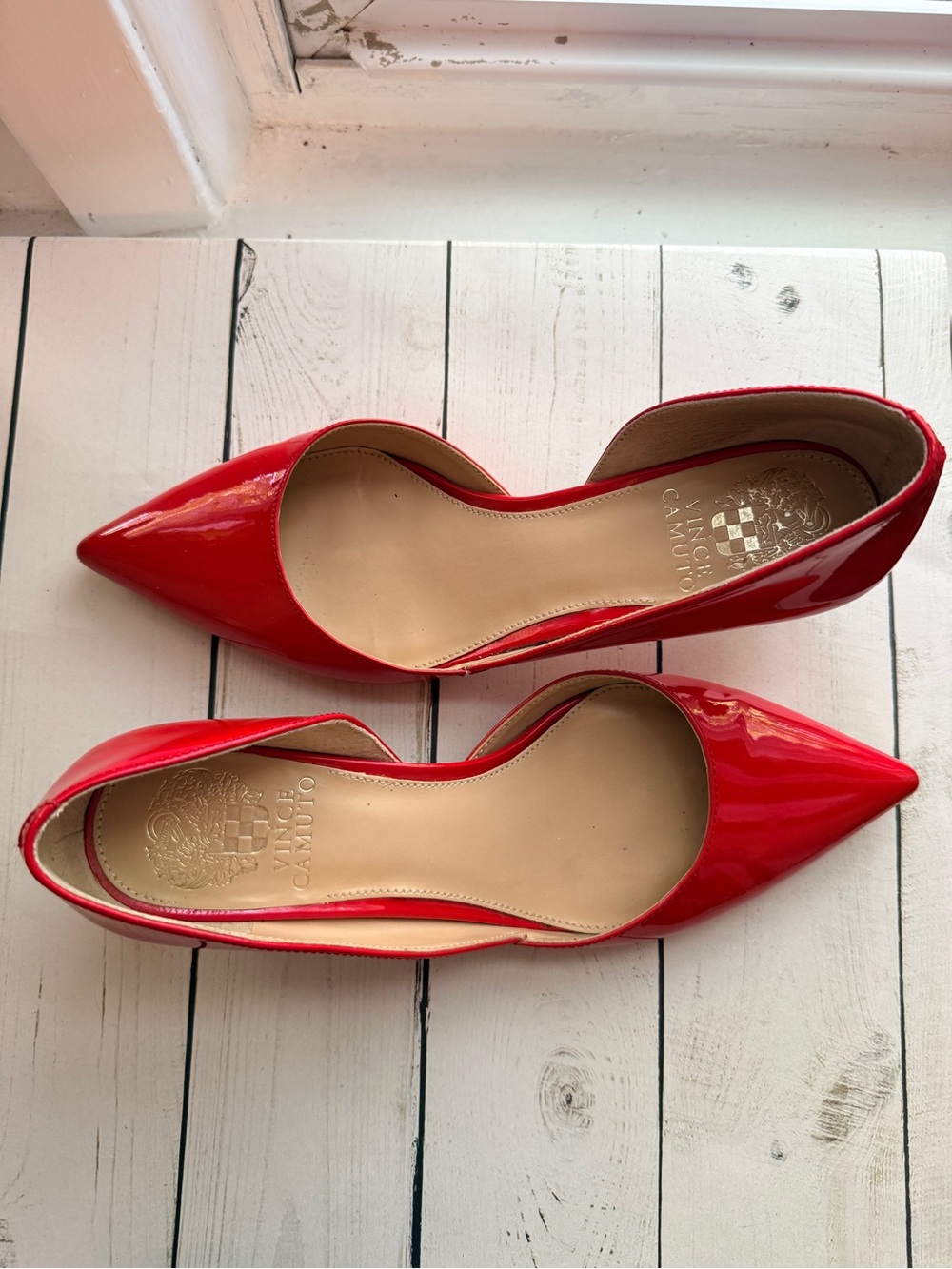 Vince Camuto | Red Patent Leather Pointed-Toe Kitten Heels - Picture 15 of 15